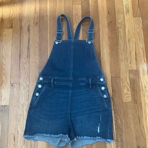 Loft size 6 denim overalls! Great condition and lightly distressed